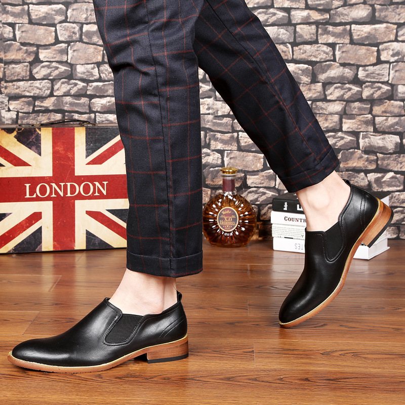 2024 Herr Spetsad Tå Stor Storlek Brogue Skor Trendiga Retro Business Casual Klänning