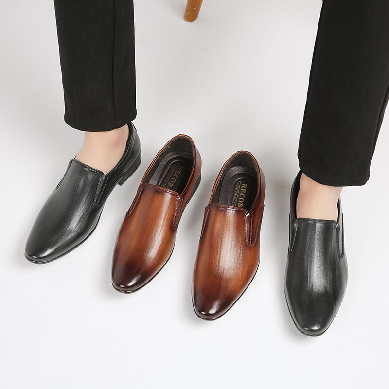 2024 Nya Avslappnade Slip-on Business Formell Klänning Skor Manlig Gentleman Loafers Andas Tidvatten