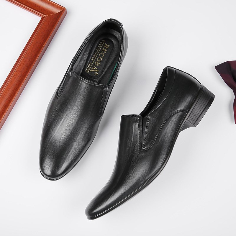 2024 Nya Avslappnade Slip-on Business Formell Klänning Skor Manlig Gentleman Loafers Andas Tidvatten