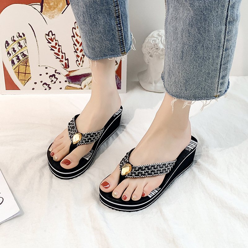 Flip Flops Dam Sommar Tidvatten Mode Nypa Gummi Strandskor Halkfria Sandaler Med Tjocka Sulor Tofflor Skor